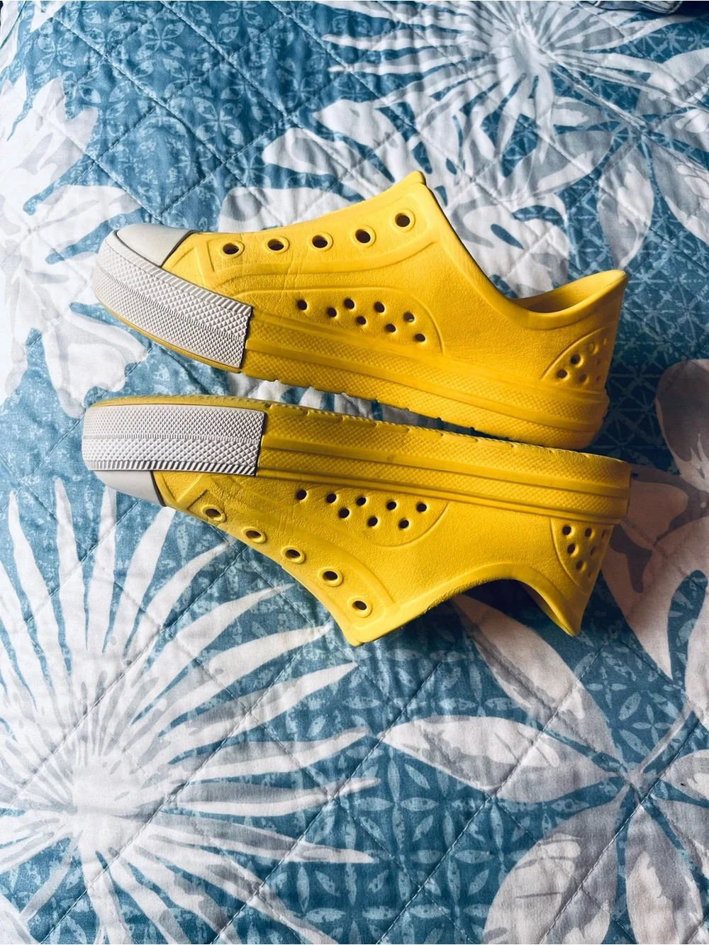 Converse All start Yellow Slip-On Water Shoes with White Toe Cap